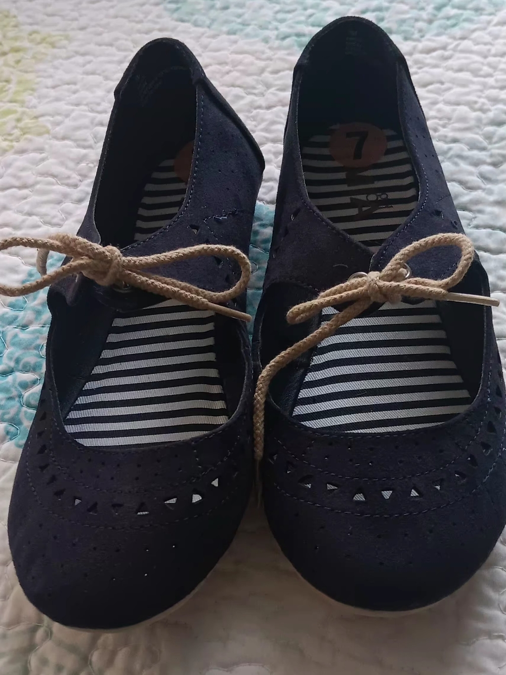 Mia Women’s Navy Tied Flats